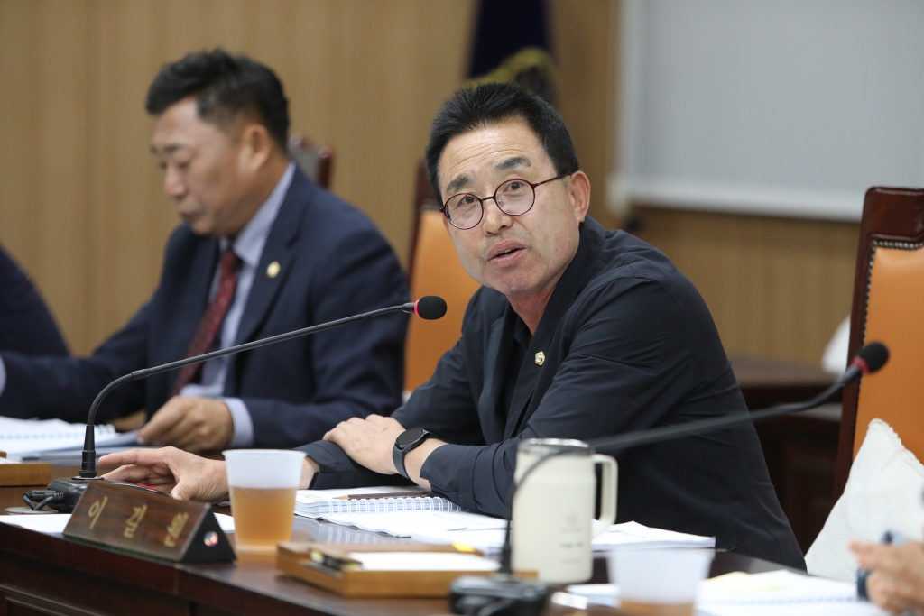 2024년 10월 25일 의원간담회 이미지(7)