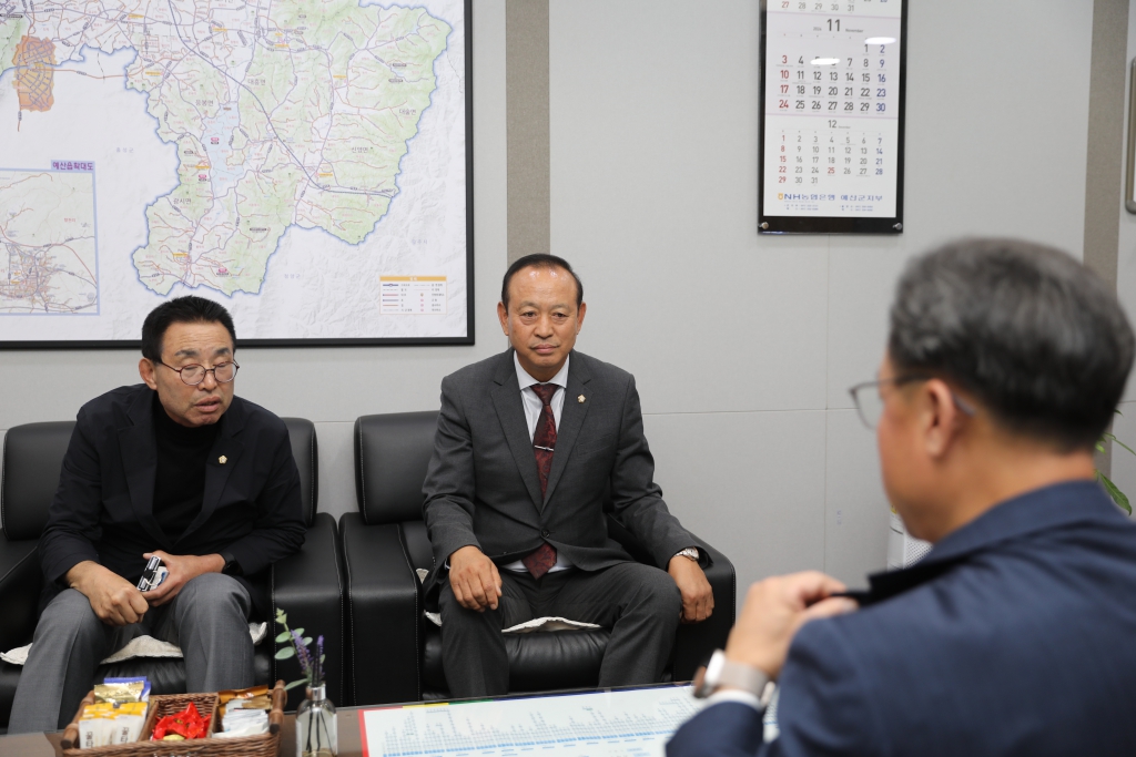 제9대 예산군의회 후반기 의장, 부의장 기관 방문 이미지(2)