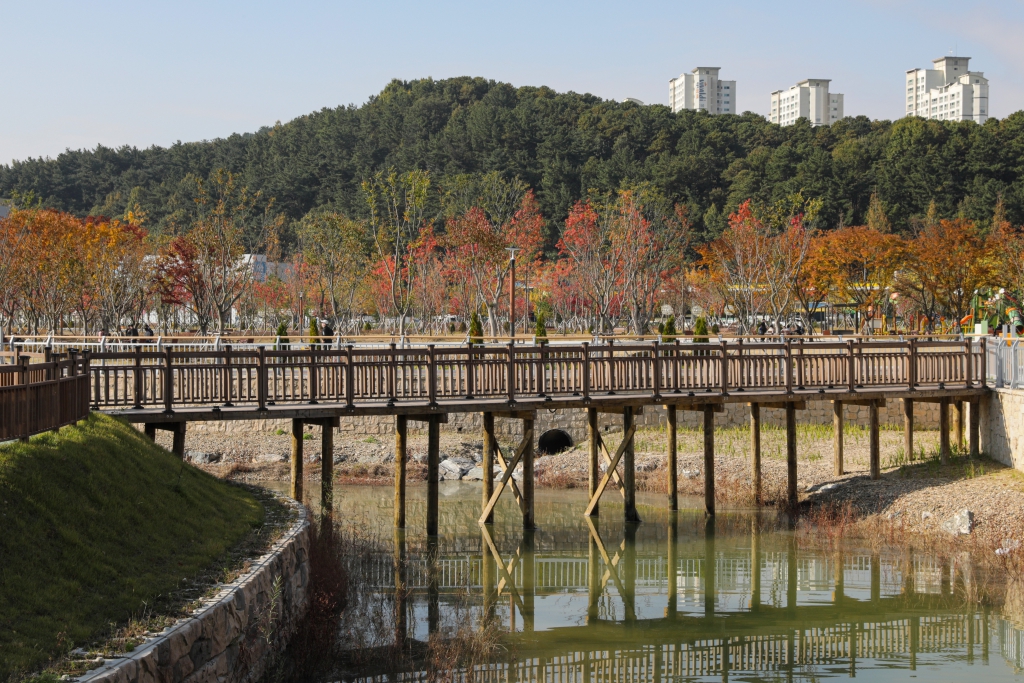 제320회 임시회 선진지 견학 [대전 갑천생태호수공원] 이미지(6)