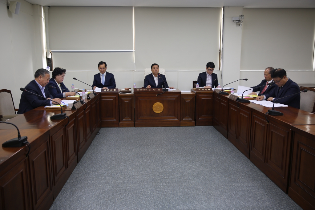 제225회 예산군의회(임시회) 산업건설위원회 회의