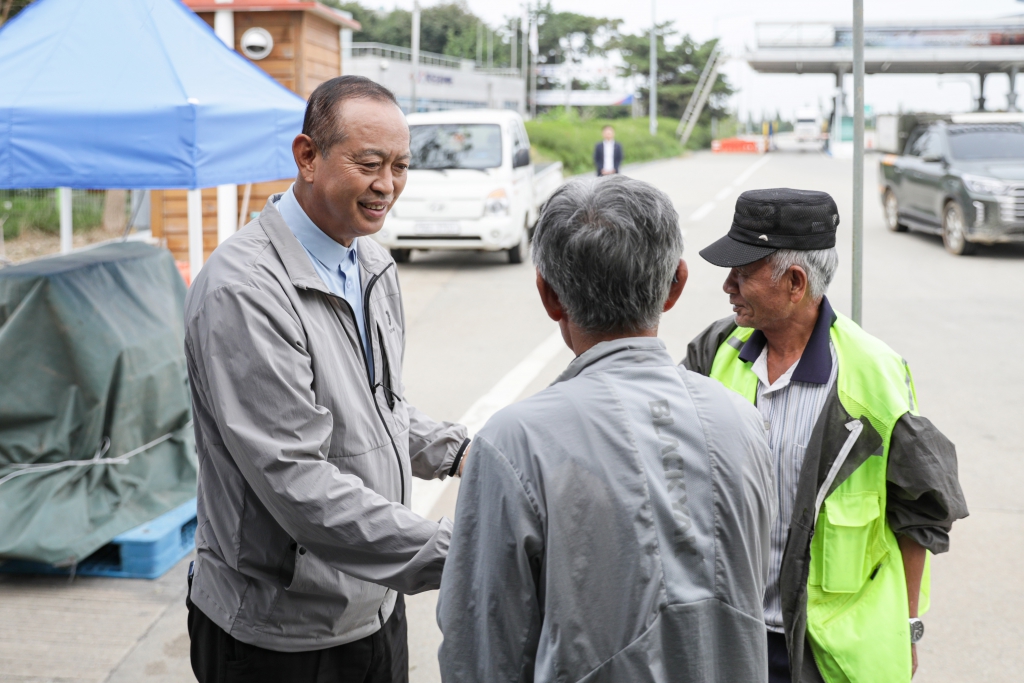 조류독감 방역 초소 방문 격려