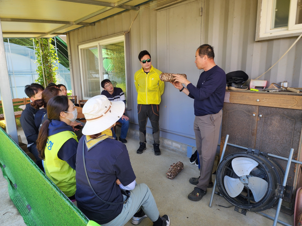 5.16. 예산군의회 의회사무과 농촌일손돕기(응봉면 입침리)