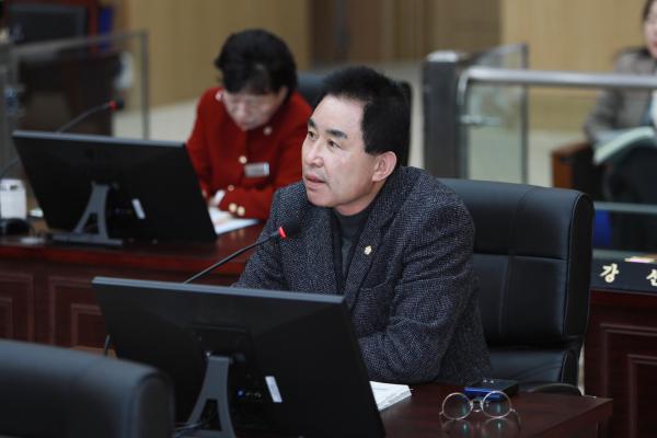 
                                    제322회 임시회 6차 본회의