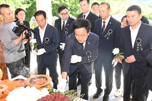 
                                    제71회 현충일 기념식