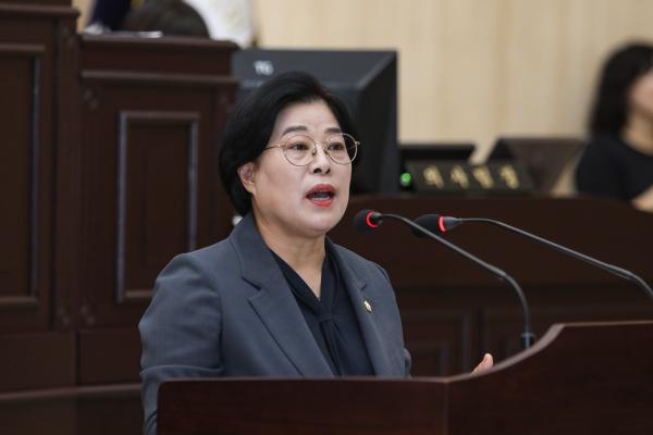
                                    제326회 정례회 1차 본회의 개회