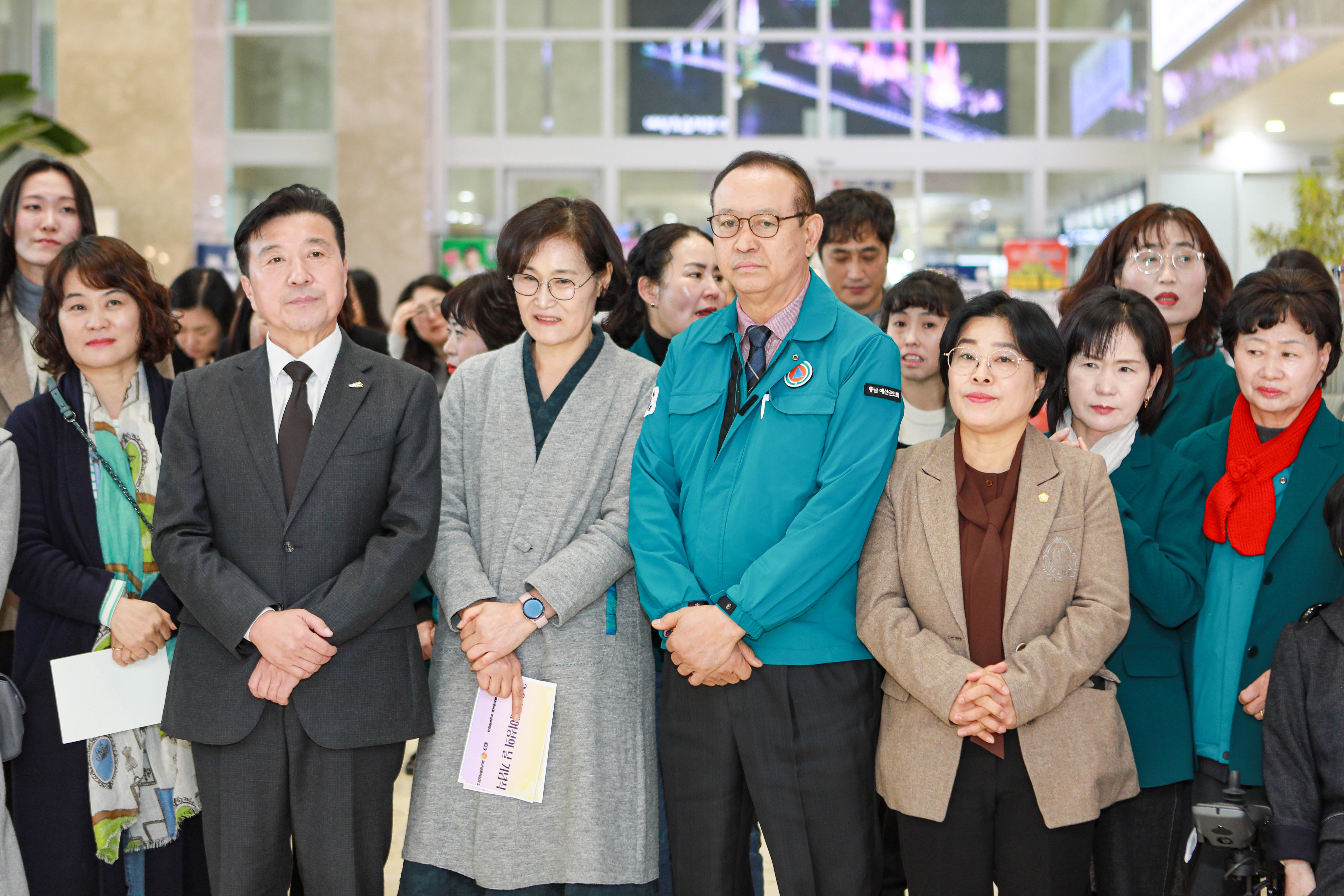 '세계 여성의 날 기념 캠페인' 게시글의 사진(3) '049A6722 복사.jpg'