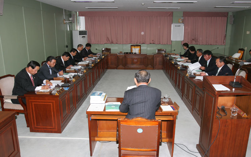 제5대 의회의원 간담회