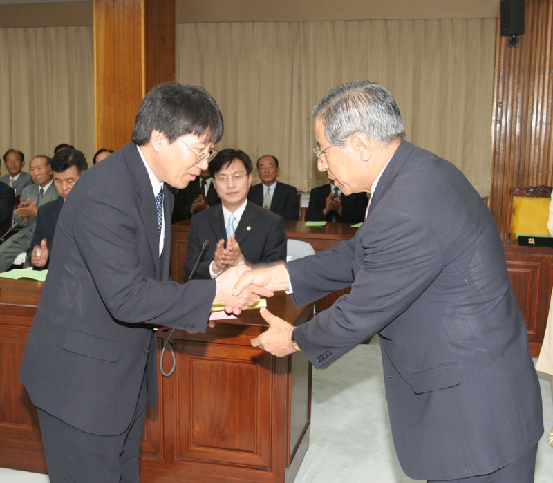 제4대의회개원3주년기념