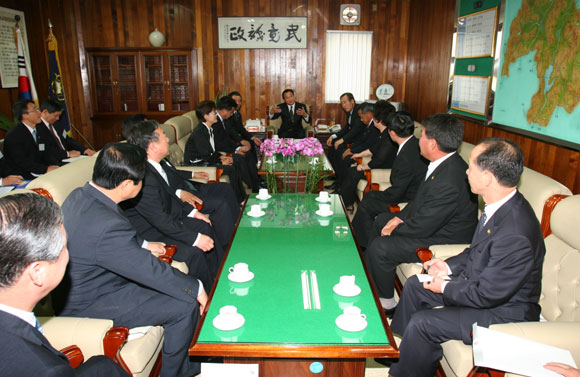 충남도지사 래방