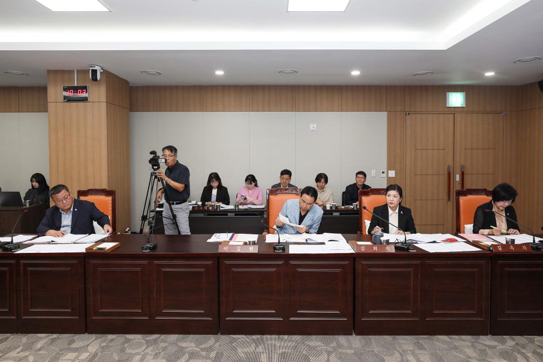 '2026년 9월 14일 행정사무감사' 게시글의 사진(4) '049A3300 복사.jpg'