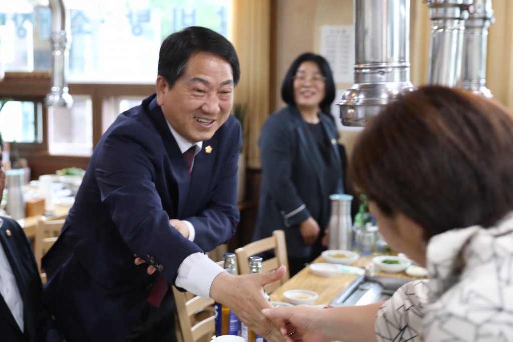 윤봉길 평화축제 외국 사절단 만찬