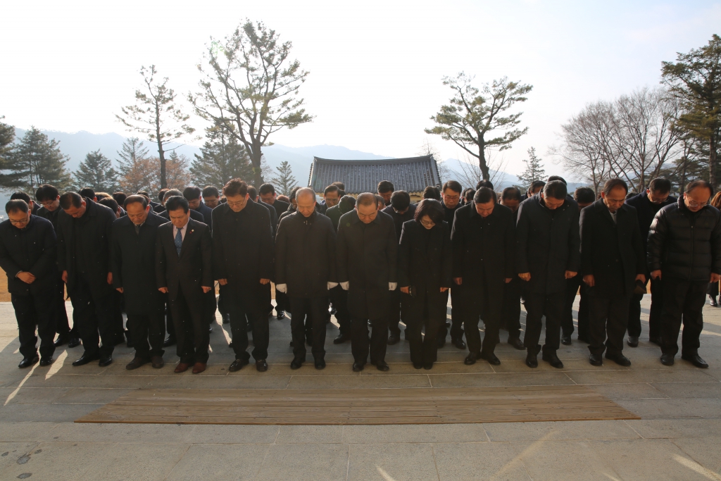충령사.충의사 참배