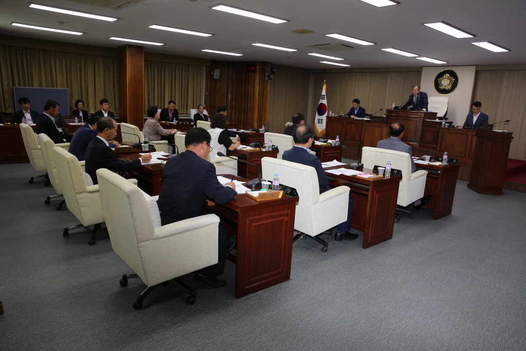 제213회 예산군의회(정례회) - 제2차본회의