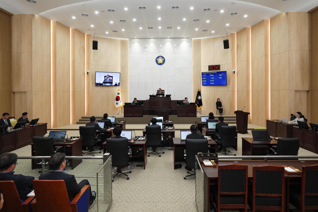 제323회 임시회 1차 본회의 개회