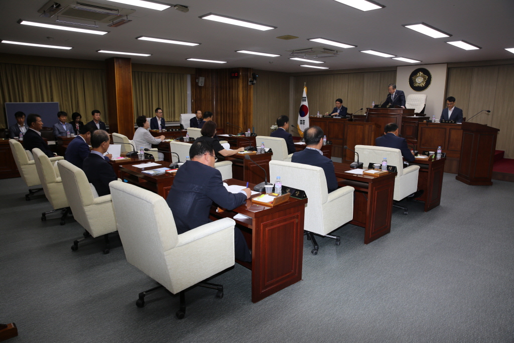 제214회 예산군의회(임시회)제1차본회의