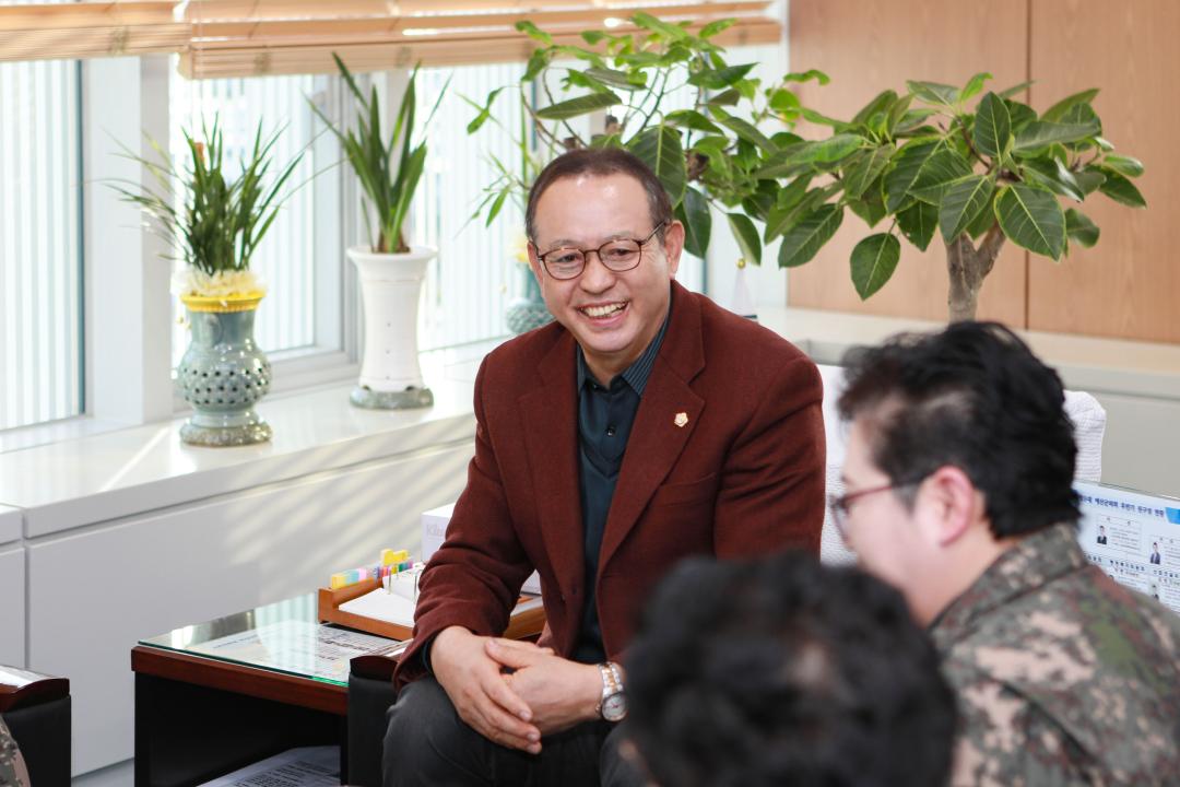 예산군여성예비군 의회 방문인사