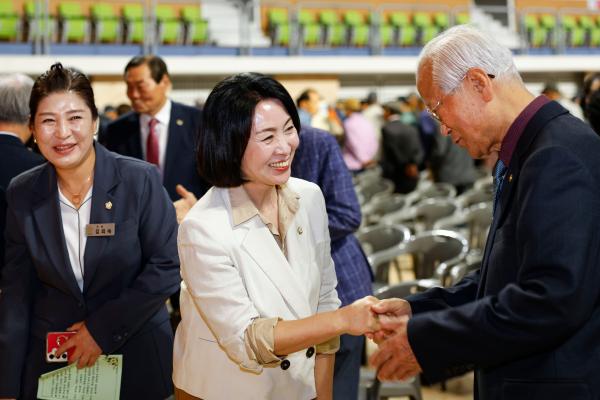 
                                    제30회 노인의 날 기념행사