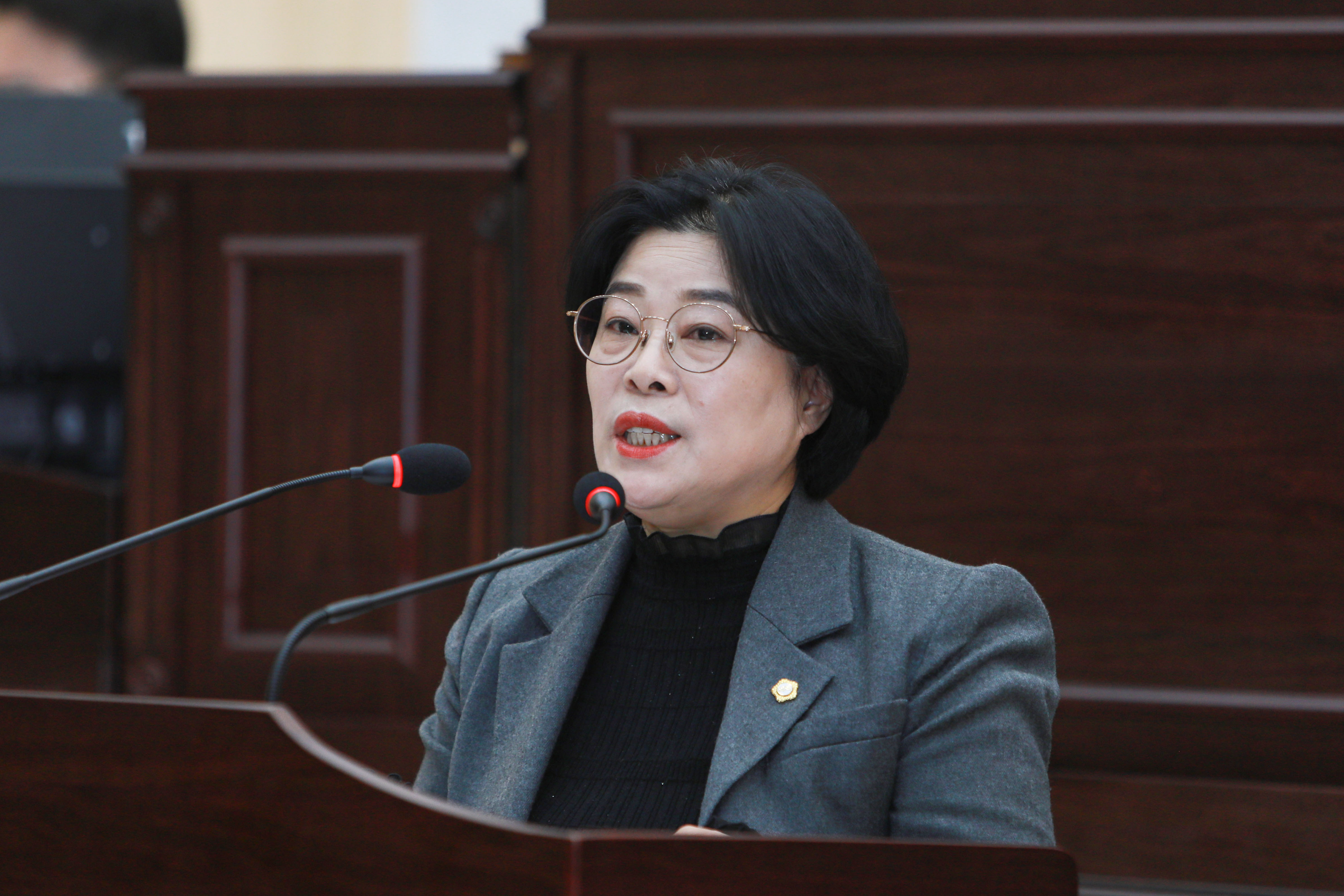 '예산군의회 이정순 의원, 어르신 복지 강화 정책 제안' 게시글의 사진(1) '예산군의회 이정순 의원.jpg'