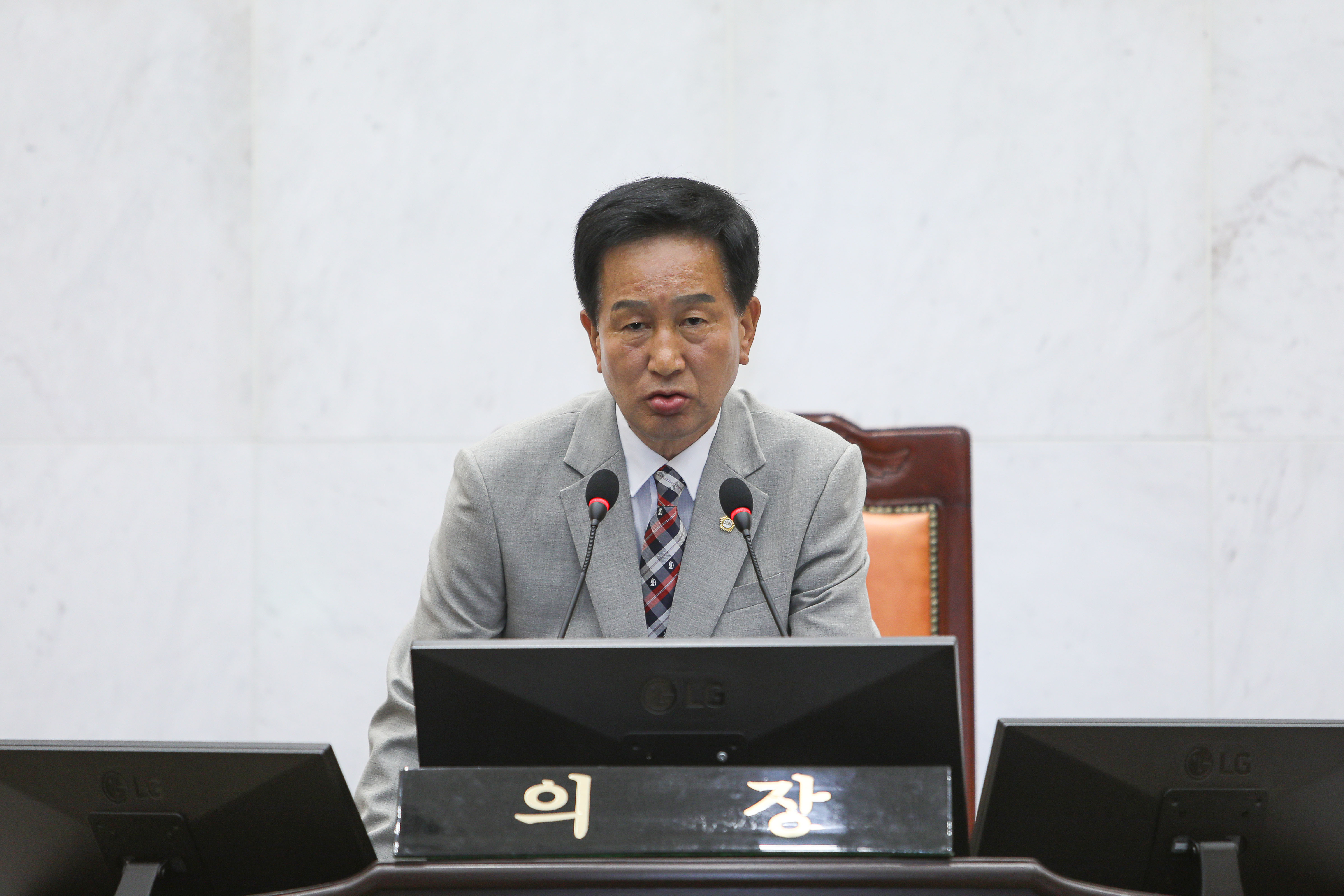 '예산군의회, 제326회 정례회 폐회...17일간의 일정 마무리' 게시글의 사진(1) '예산군의회 박중수 의장.jpg'