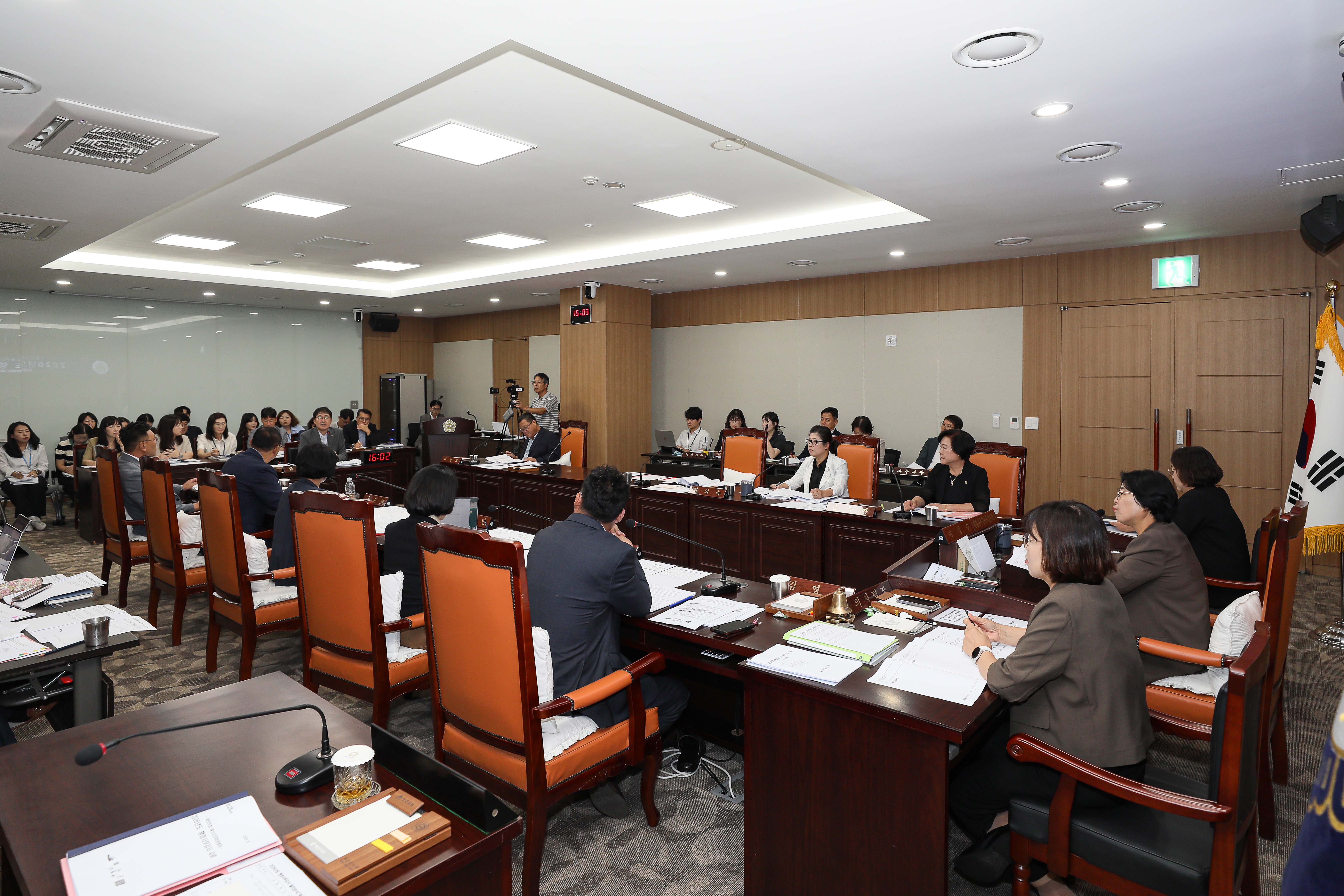 '예산군의회, ‘2026년도 행정사무감사’ 돌입' 게시글의 사진(1) '20260908 예산군의회 행정사무감사 1일차 (1).jpg'