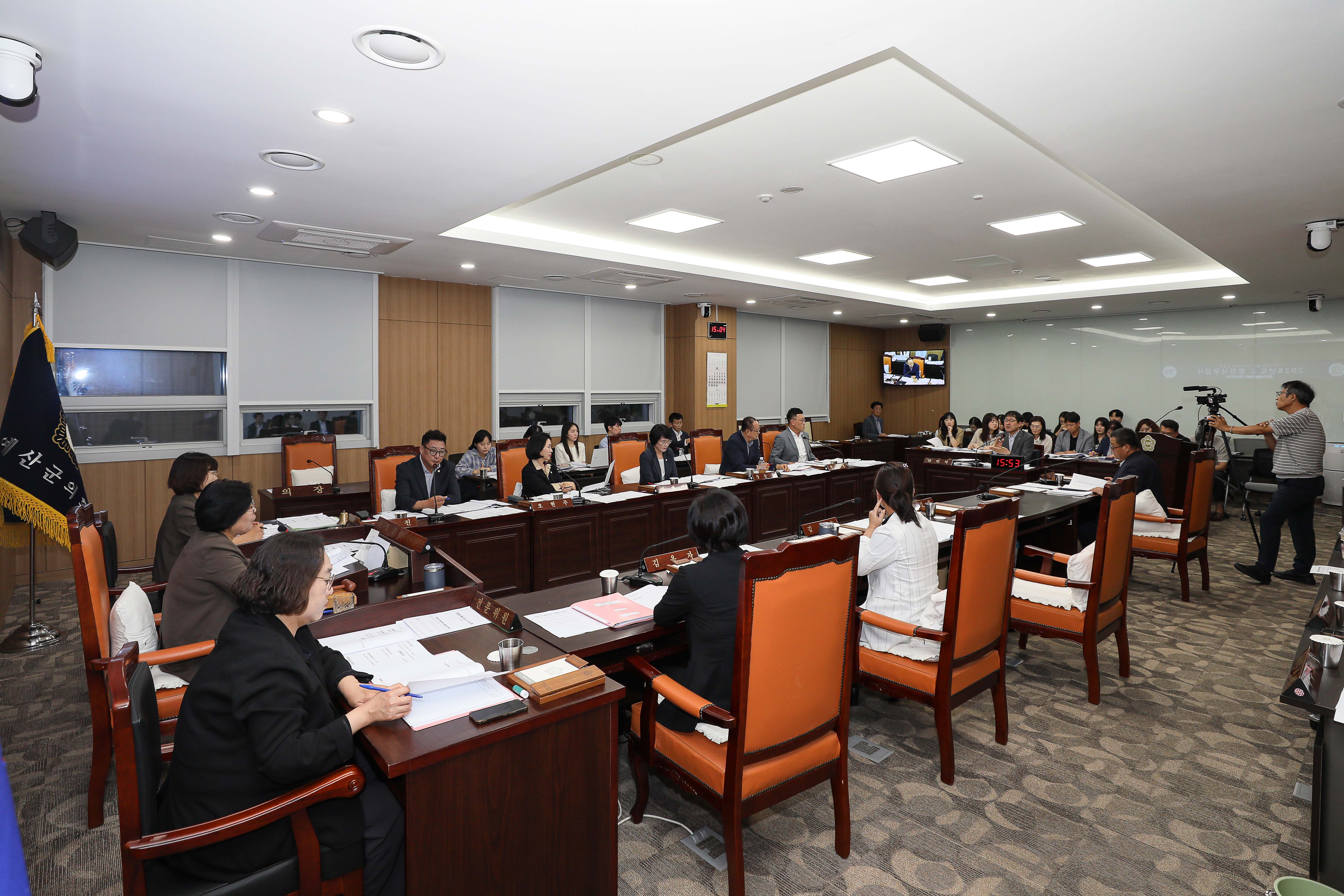 '예산군의회, ‘2026년도 행정사무감사’ 돌입' 게시글의 사진(2) '20260908 예산군의회 행정사무감사 1일차 (2).jpg'