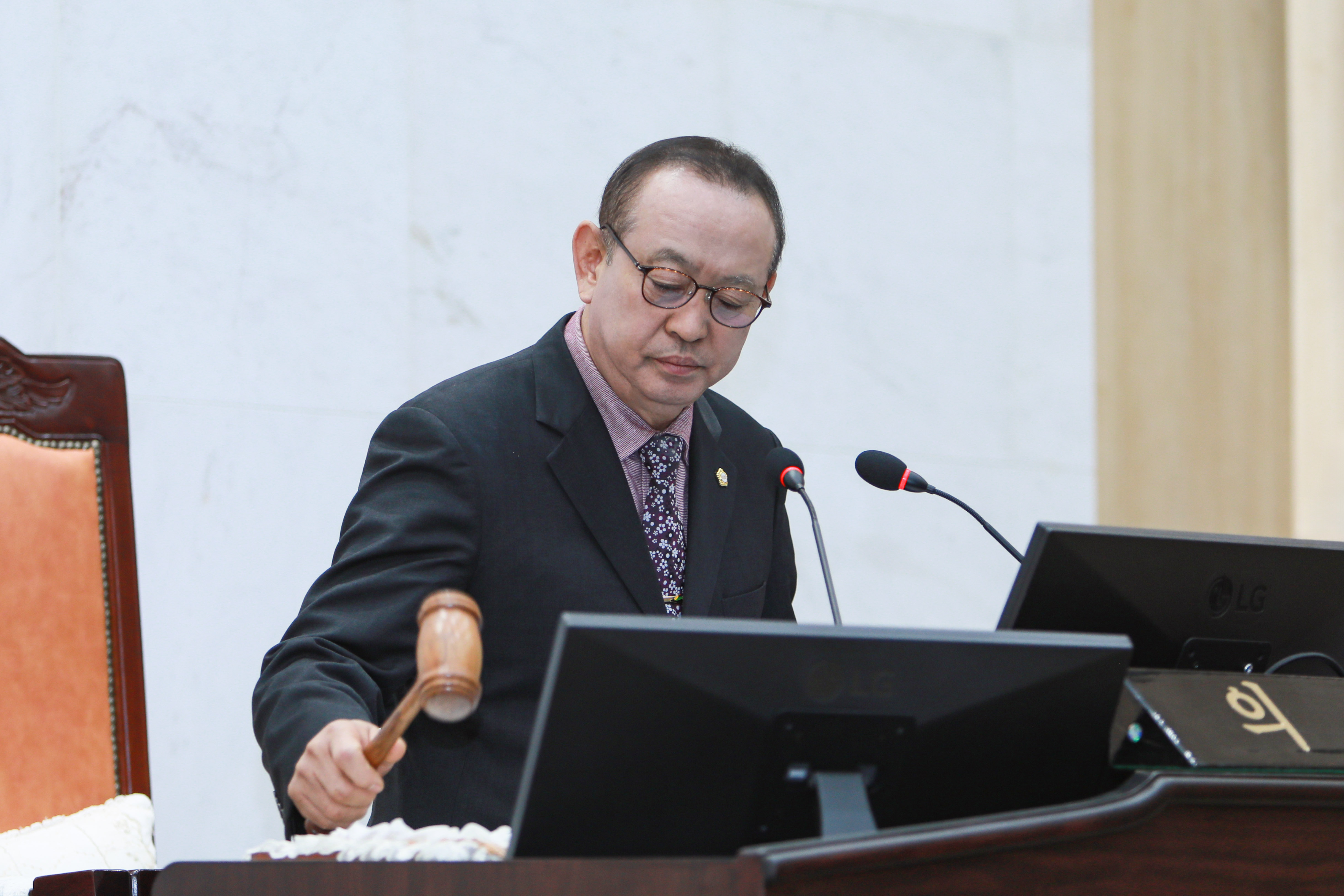 '예산군의회, 제322회 임시회 개회' 게시글의 사진(1) '예산군의회 장순관 의장.jpg'