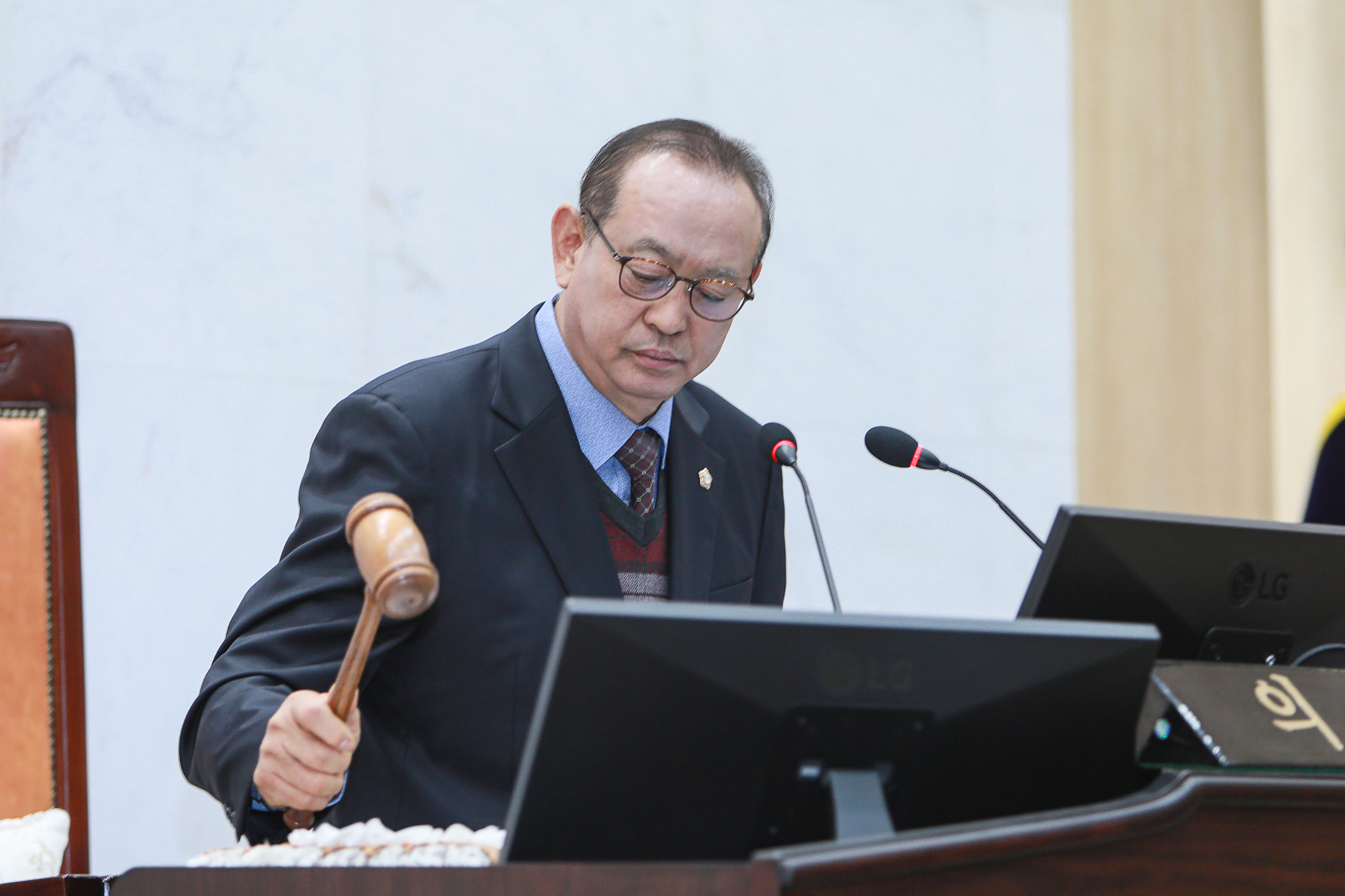 '예산군의회, 제322회 임시회 폐회' 게시글의 사진(2) '예산군의회 장순관 의장.jpg'